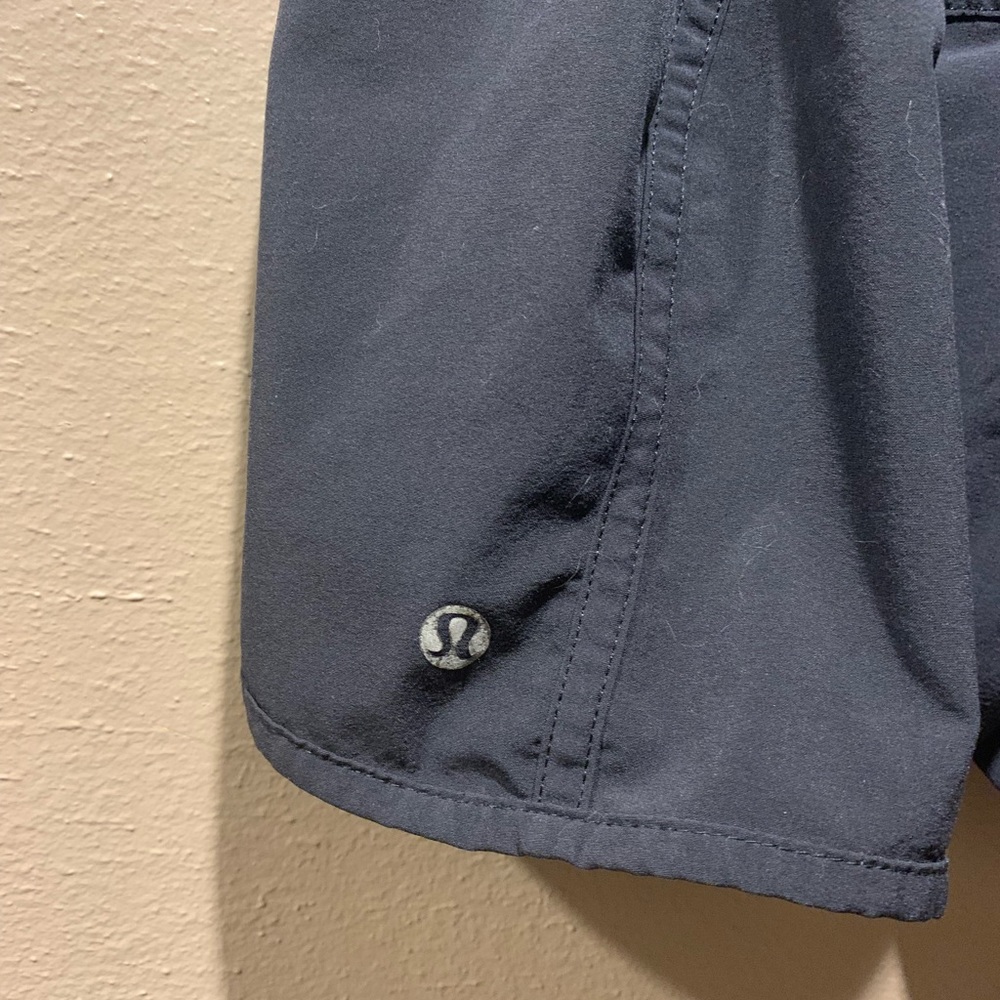 Lululemon Tracker 4 Solid Black Shorts - image 7